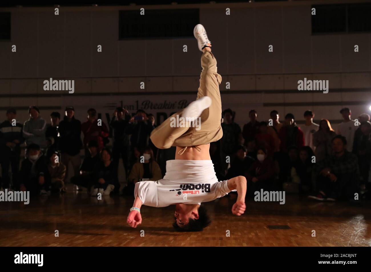 Zendentsu Hall, Tokyo, Japan. 1st Dec, 2019. Lil'Bomb, DECEMBER 1, 2019 - Breaking : 1 on 1 breakin' battle FLYING ROOKIES 2019 at Zendentsu Hall, Tokyo, Japan. Credit: Yohei Osada/AFLO SPORT/Alamy Live News Stock Photo