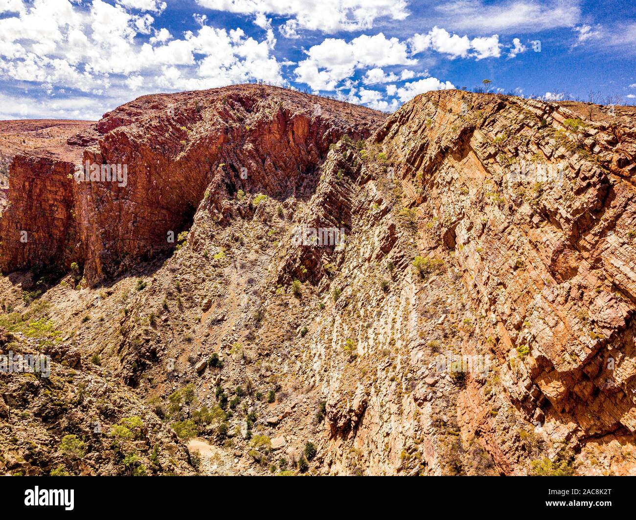 The Dramatic Rocky Mountain Landscape Surrounding Serpentine Gorge In The West Macdonnell Ranges Northern Territory Australia Stock Photo Alamy