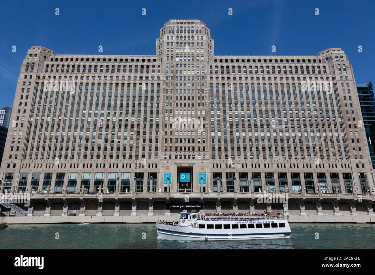 Merchandise mart chicago hires stock photography and images Alamy