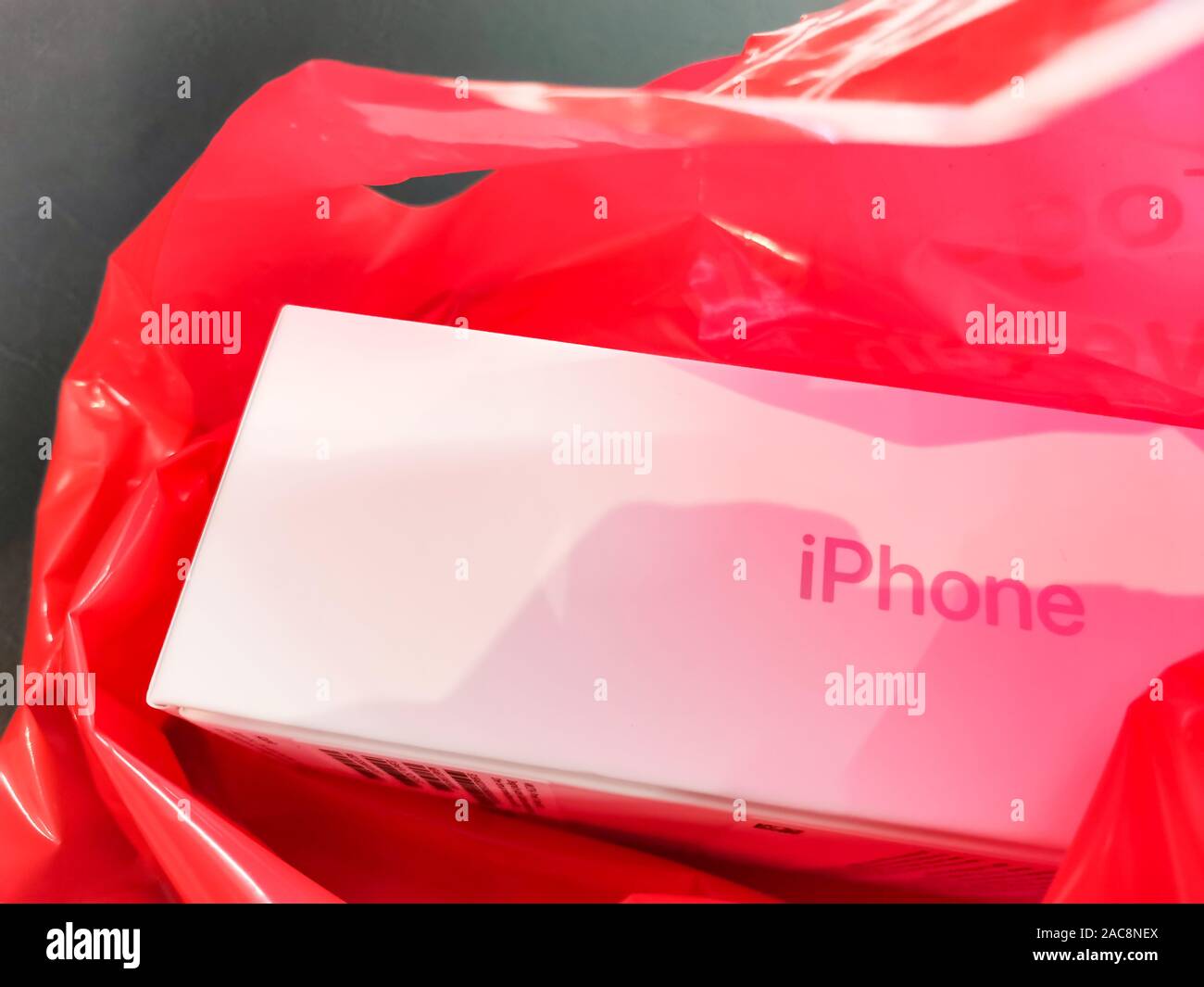 Iphone 11 Box High Resolution Stock Photography And Images Alamy