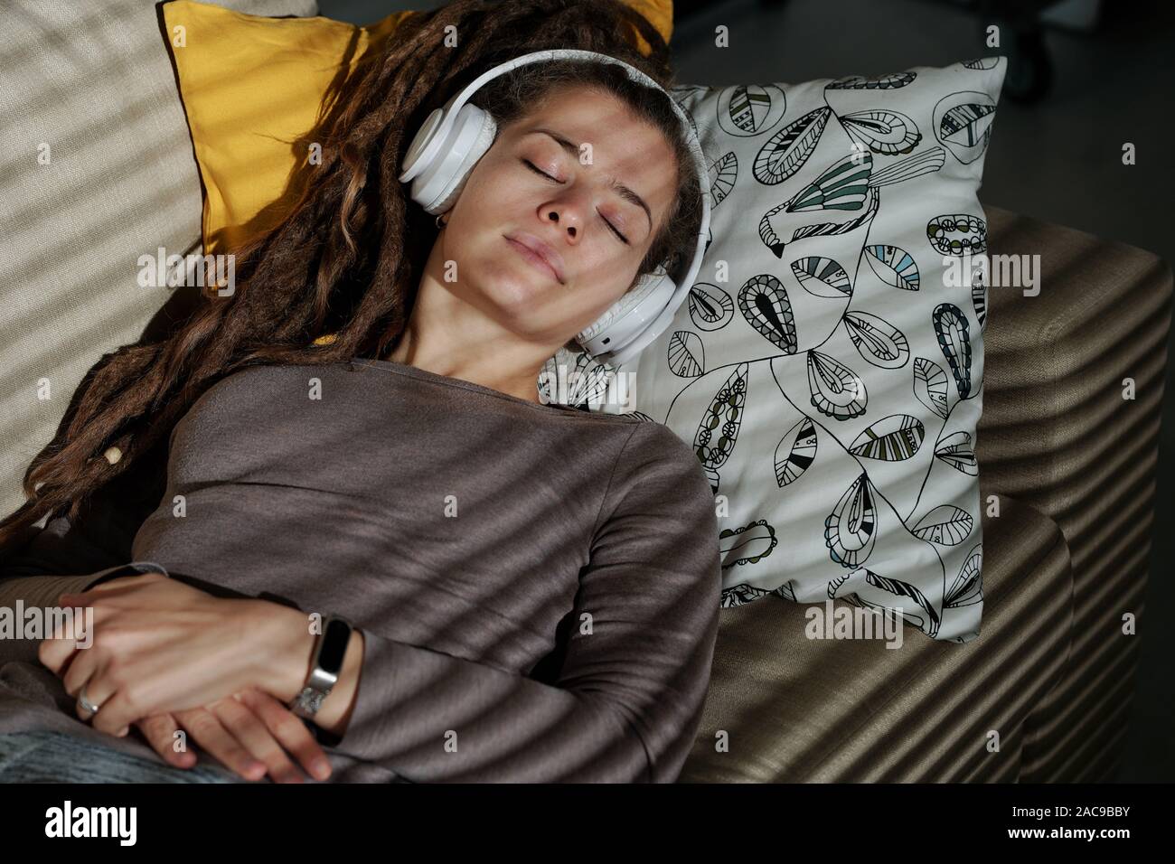 Sleeping face down hires stock photography and images Alamy