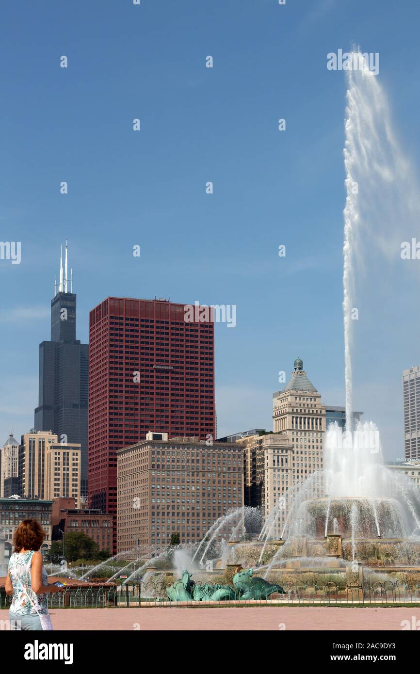 Buckingham Fountain, Grant Park, Chicago, USA Stock Photo Alamy