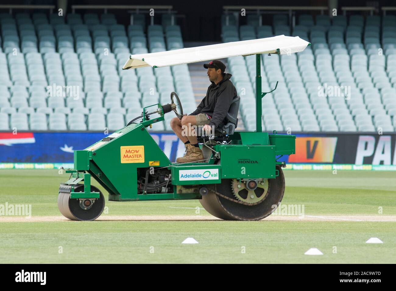 Adelaide, Australia 2 December 2019 . A cricket pitch roller before the start  of play on  Day 4 of the 2nd Domain Day Night test between Australia and Pakistan at the Adelaide Oval. Australia leads 1-0 in the 2 match series .Credit: amer ghazzal/Alamy Live News Stock Photo