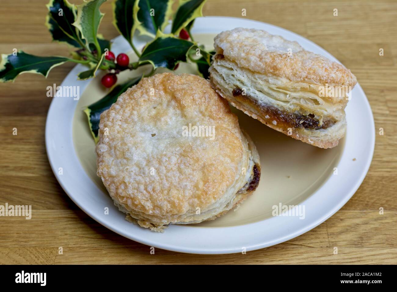 Mince pies made with puff pastry, UK Stock Photo Alamy