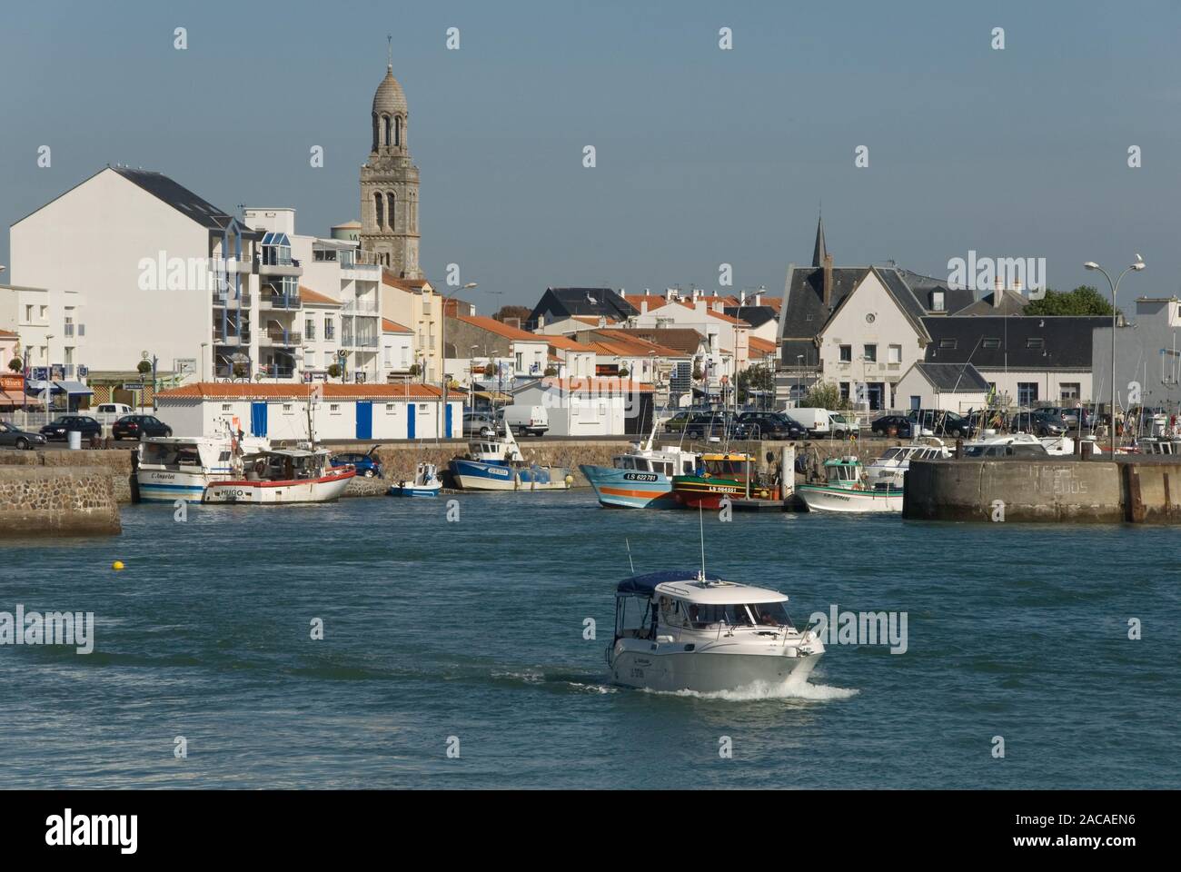 Town view hi-res stock photography and images - Alamy
