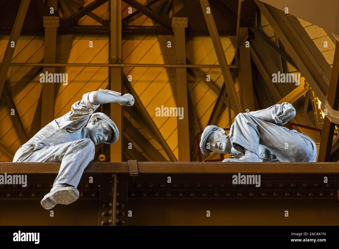 England, London, Tower Bridge, Interior Exhibit of Construction Workers Bulding Tower Bridge Stock Photo