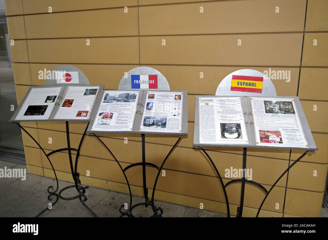 Menus of a restaurant in different languages Stock Photo Alamy