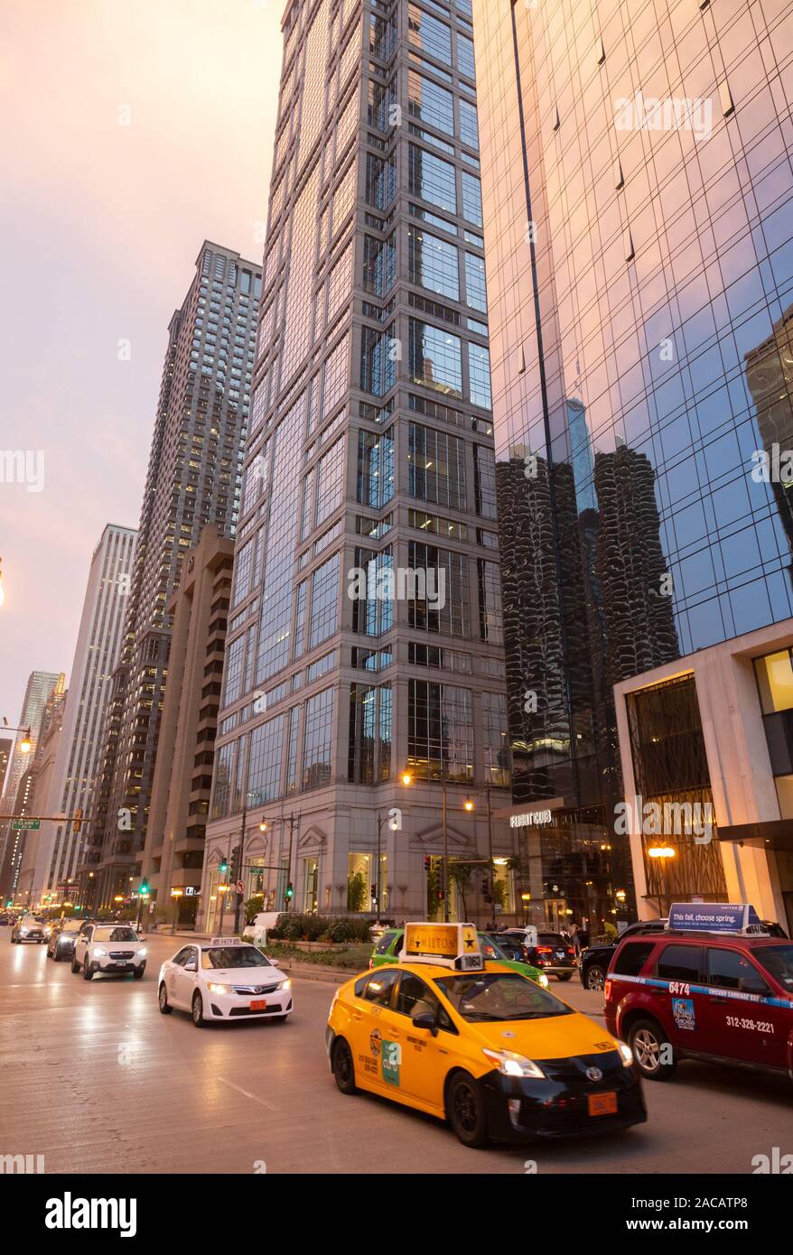77 west wacker drive chicago hi res stock photography and images Alamy