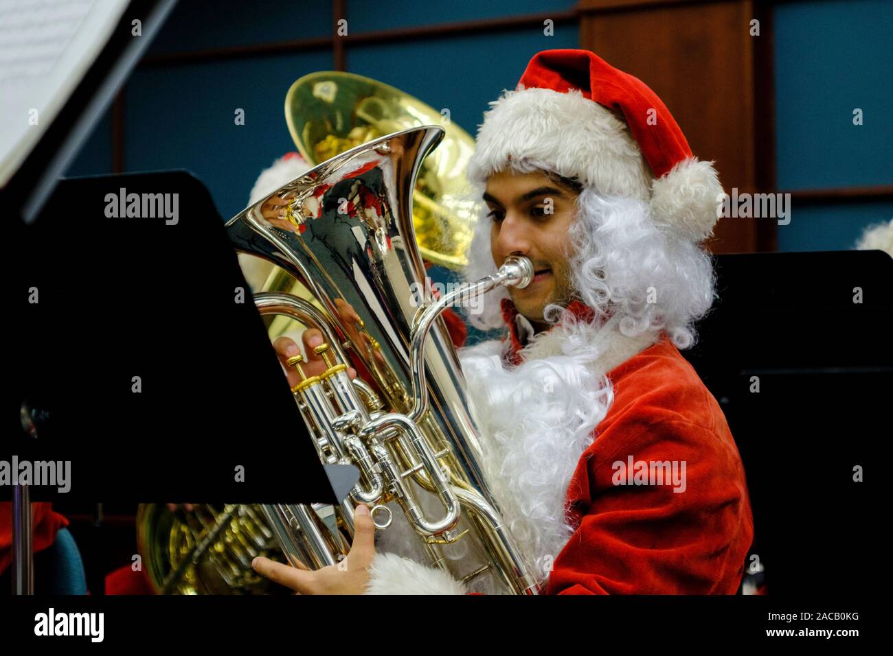 Harvey top phillips tuba