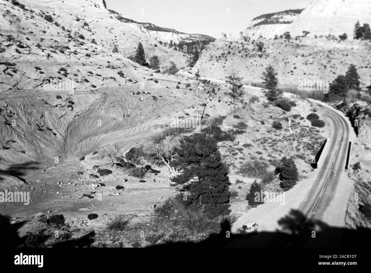 Unterwegs im Grenzgebiet Utah-Arizona bei Kanab, Mount Carmel Highway, 1968. Roadtrip around the Utah-Arizona borderline in the Kanab area, Mount Carmel Highway, 1968. Stock Photo