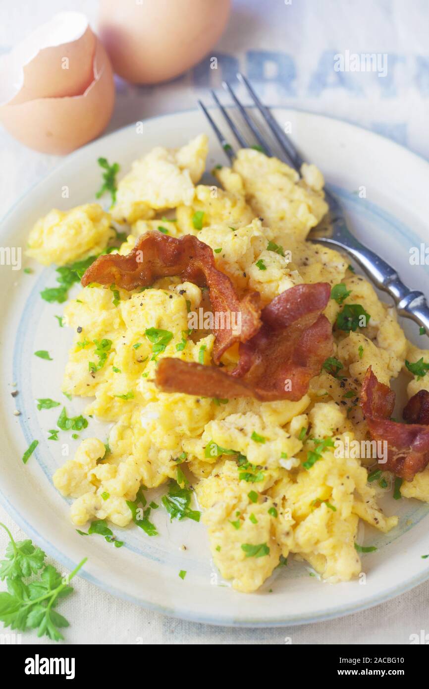 Scrambled Eggs from One Egg on a Plate +transparent Background, Png Stock  Photo - Image of chicken, transparent: 136758008