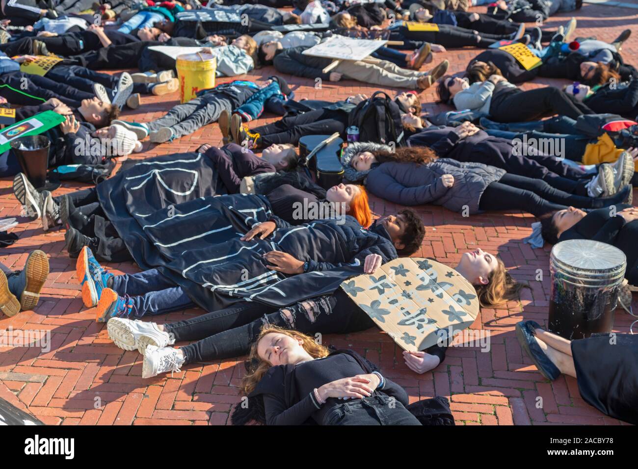 Washington, DC - Young activists staged a 'die-in' during a 'Funeral for Future' on Capitol Hill. They demanded that governments address the crisis of Stock Photo