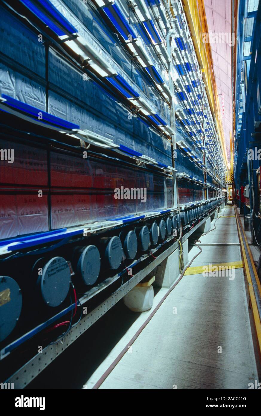 Cosmic rays and monopoles research. The detectors of the MACRO