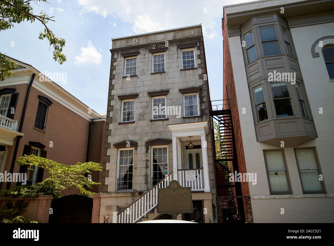 Flannery O'Connors childhood home in savannah georgia usa Stock Photo