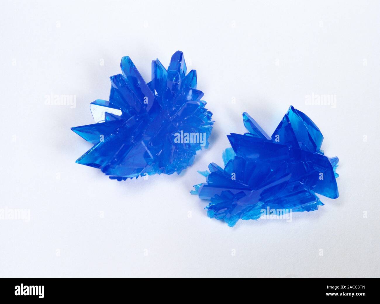 Copper sulphate (CuSO4) crystals Stock Photo - Alamy