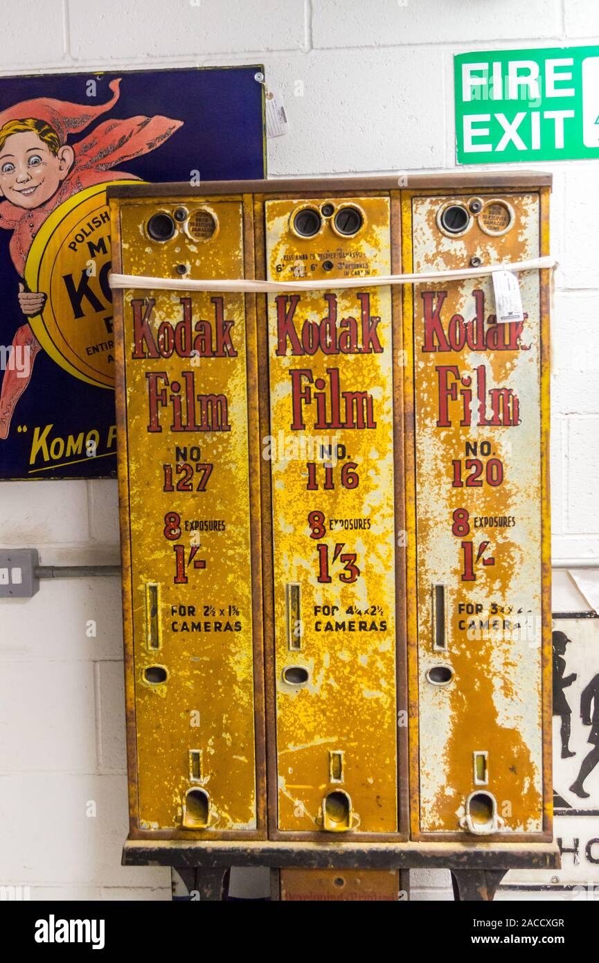 Kodak film vending machine hires stock photography and images Alamy