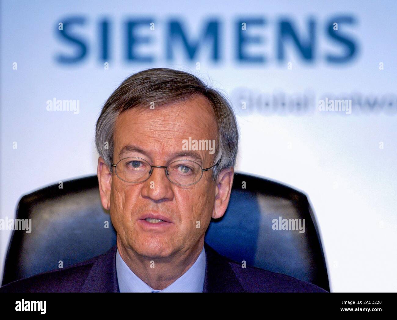 Munich Germany 5.12.2002 , annual finance conference of Siemens AG: CEO ...