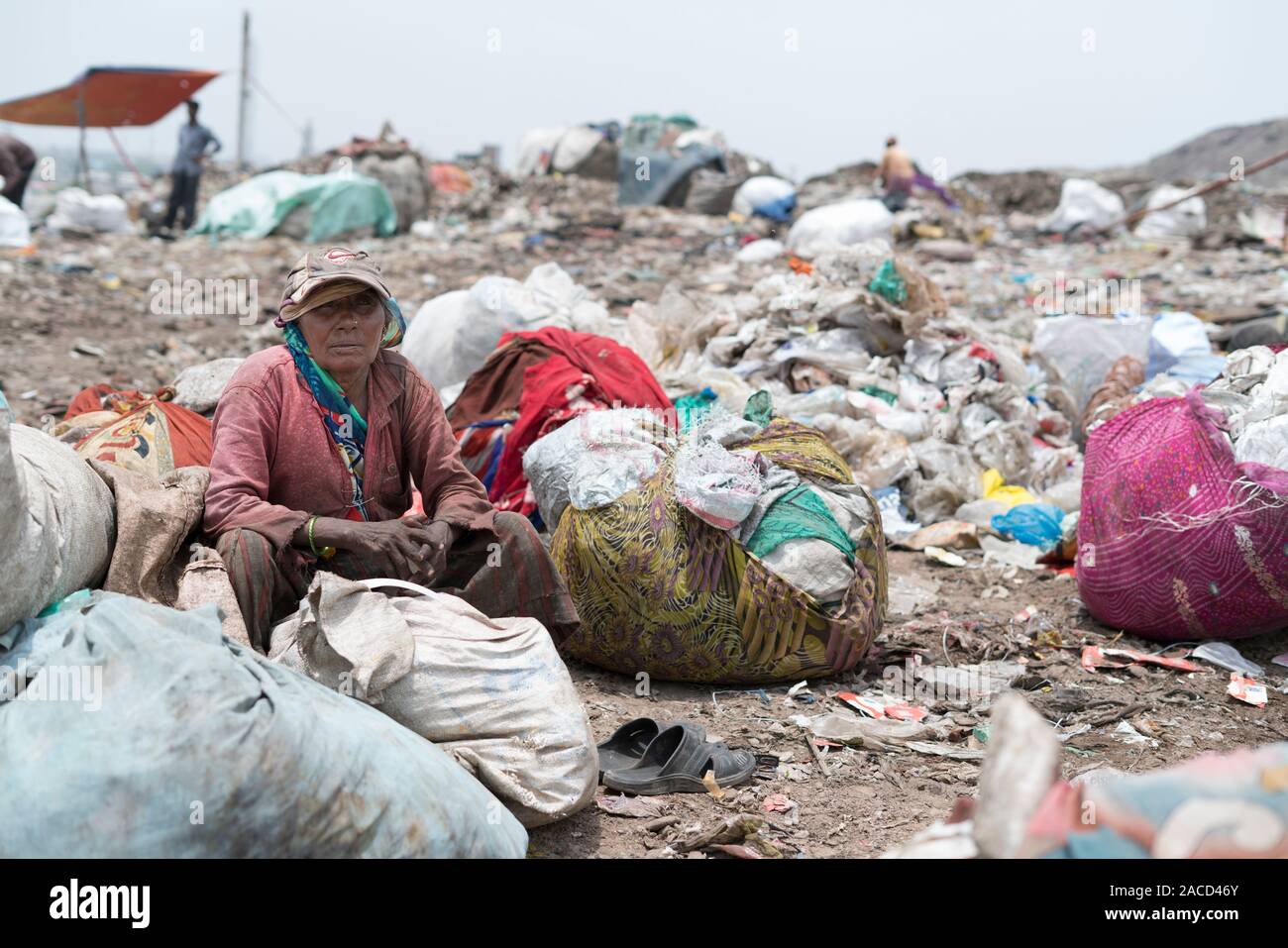 Piranha garbage dump site at Ahmedabad, Gujarat, India Stock Photo Alamy