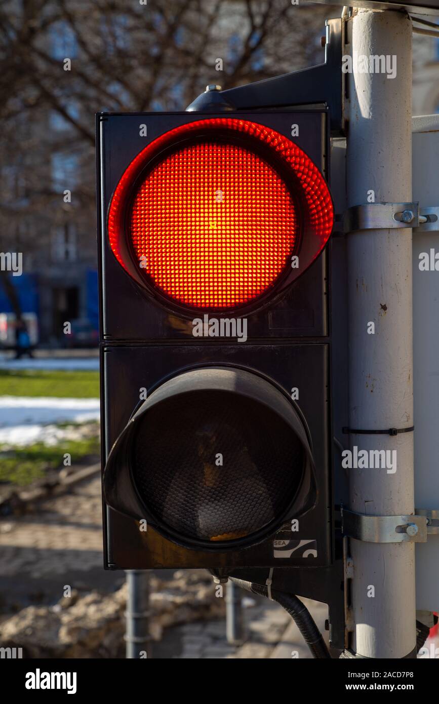 Red Traffic Light Arrow Stock Photos & Red Traffic Light Arrow Stock