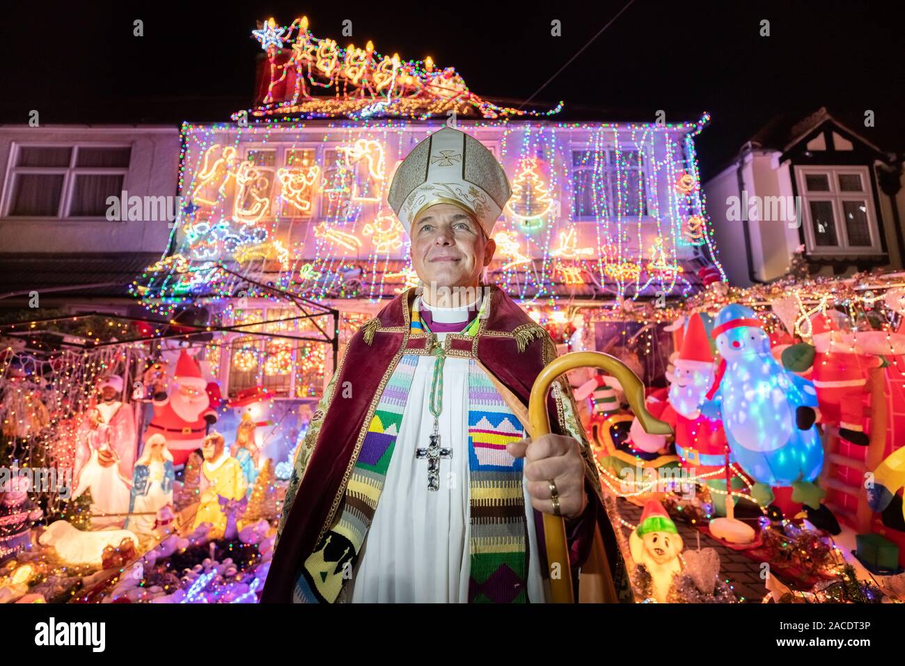 Family small house uk hires stock photography and images Alamy
