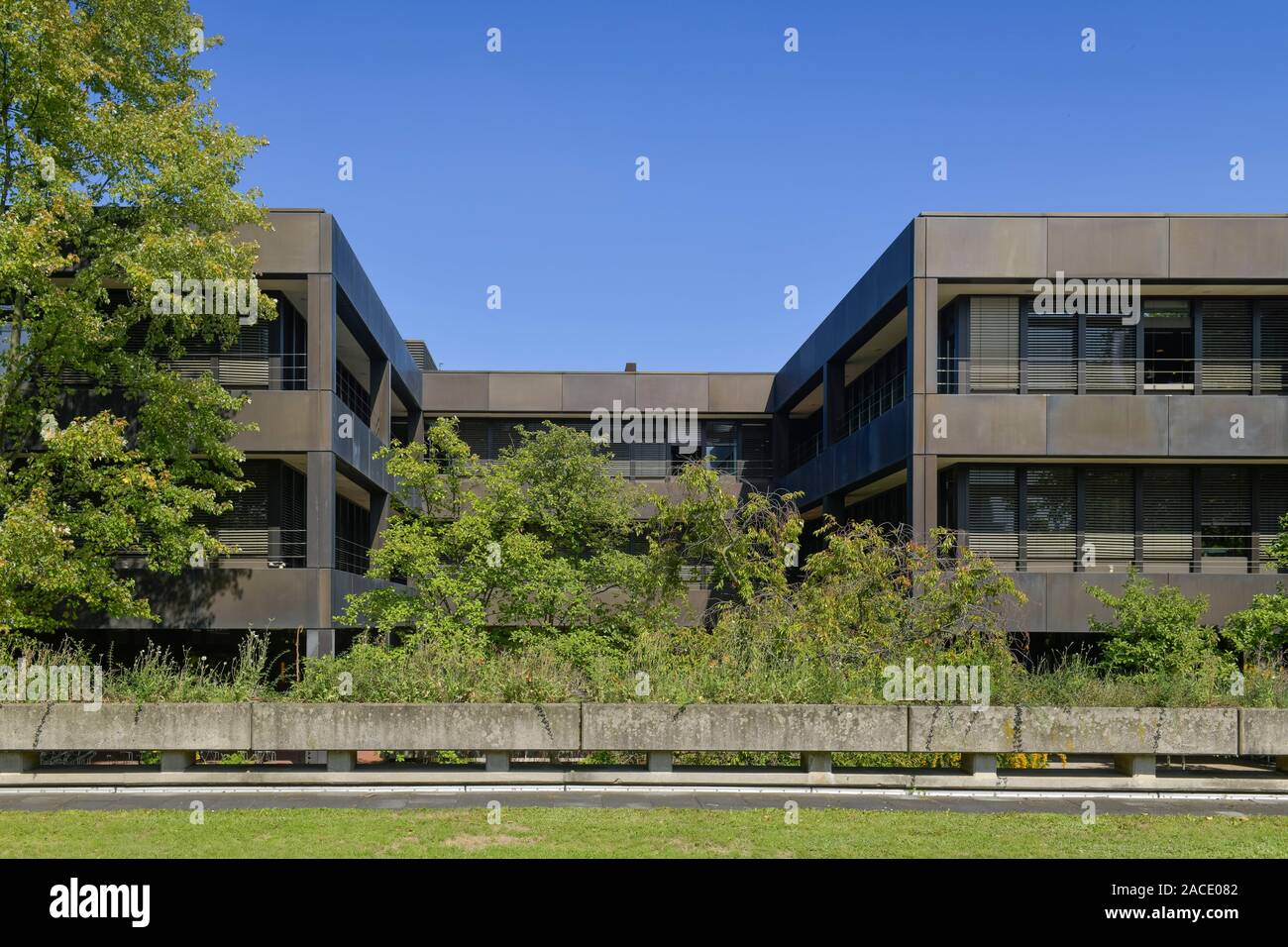 Bundesministerium für wirtschaftliche Zusammenarbeit und Entwicklung, ehemaliges Bundeskanzleramt, Stresemannstraße, Bonn, Nordrhein-Westfalen, Deutsc Stock Photo