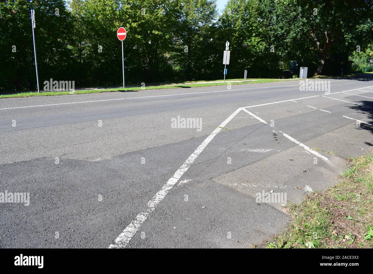 lakeside parking lot Stock Photo Alamy