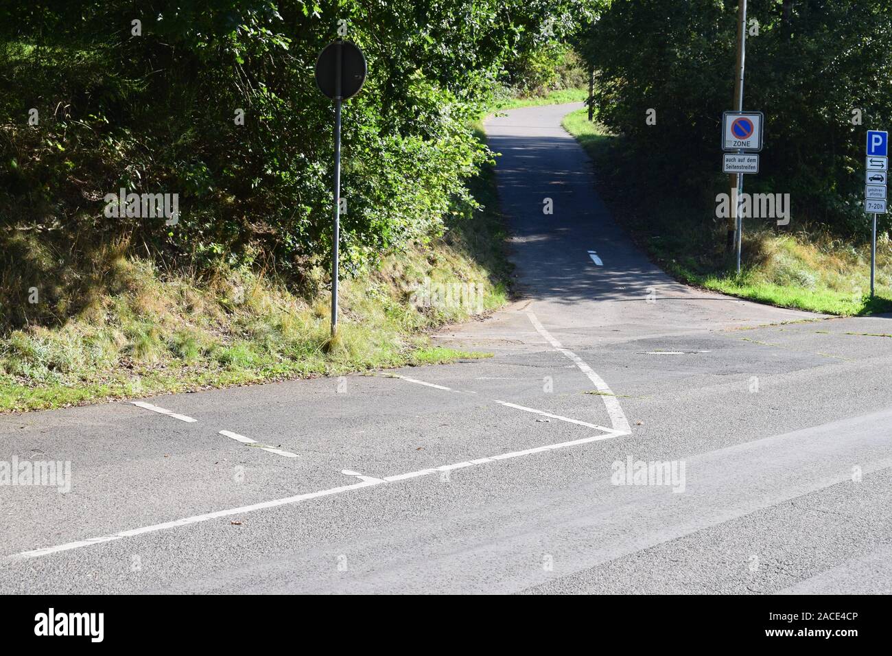 lakeside parking lot Stock Photo Alamy