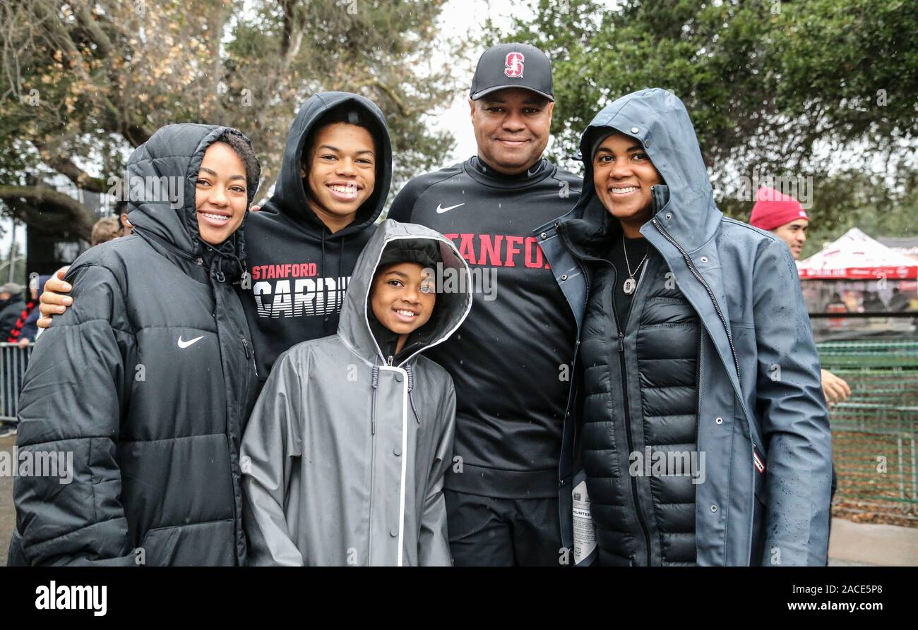 Stanford Cardinal head coach David Shaw poses with his wife Kori Shaw,  daughter Keegan Shaw and sons Carter Shaw and Gavin Shaw during an NCAA college  football game, Saturday, Nov. 30, 2019,