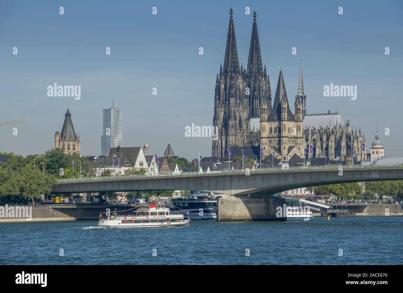 Kölner Stadtpanorama mit Dom, Altstadt, Deutzer