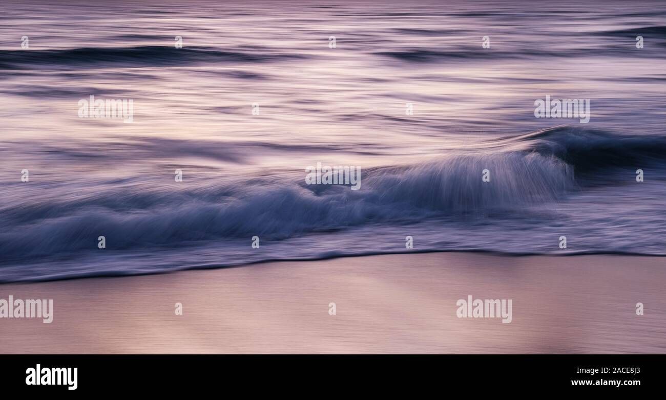 Image of sea waves hi-res stock photography and images - Alamy