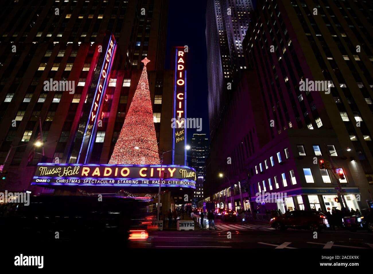 Giant Christmas Ornaments In Manhattan New York City USA Stock Photo   Giant Christmas Ornaments In Manhattan New York City Usa 2ACEK9X 