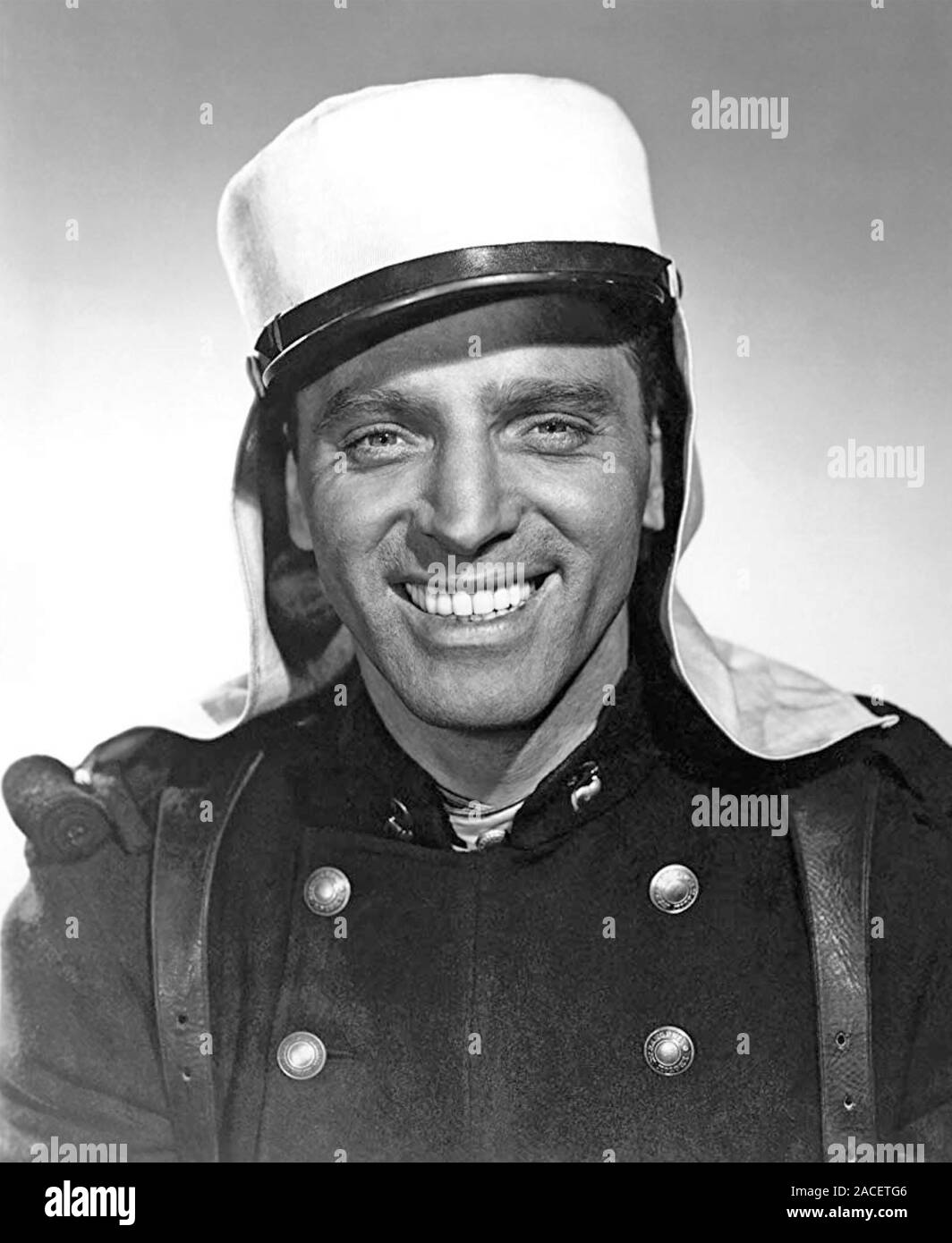 Ten tall men 1951 hires stock photography and images Alamy