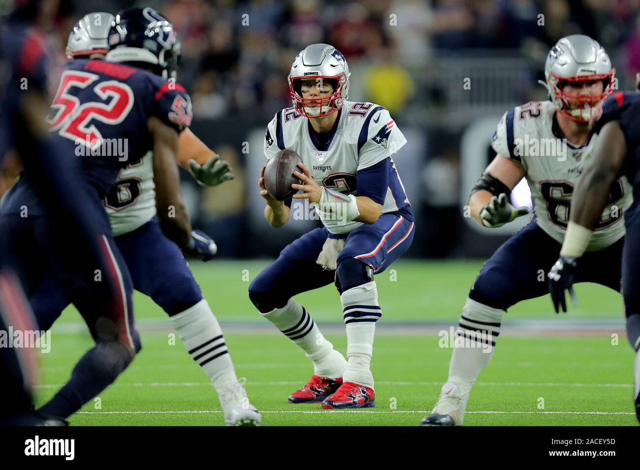 Carte Collection NFL Tom Brady Patriots 2018 PSA 8 - Photo Billet Saison Texans Vs Patriots