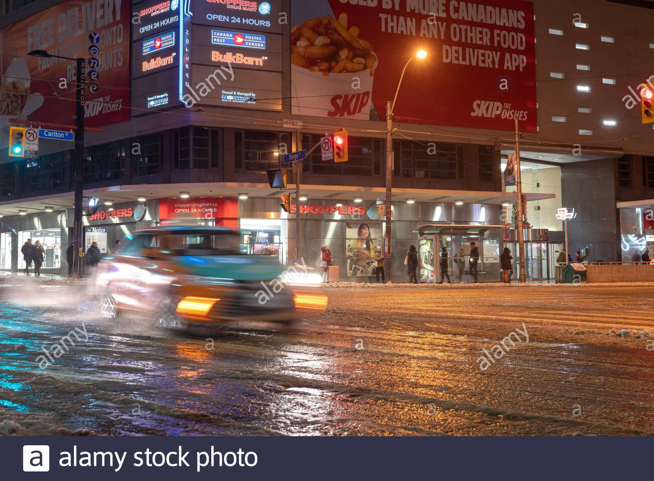 Toronto Ontario Canada December 1 2019 Motion Blur Of A Beck