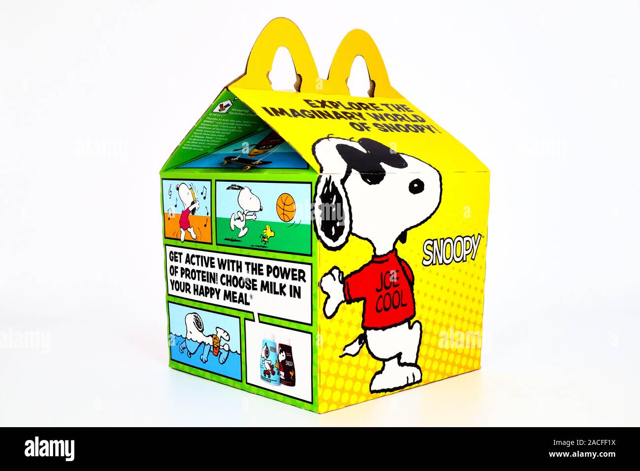 McDonald's Happy Meal cardboard box with SNOOPY a Peanuts Characters. McDonald's is a fast food restaurant chain Stock Photo
