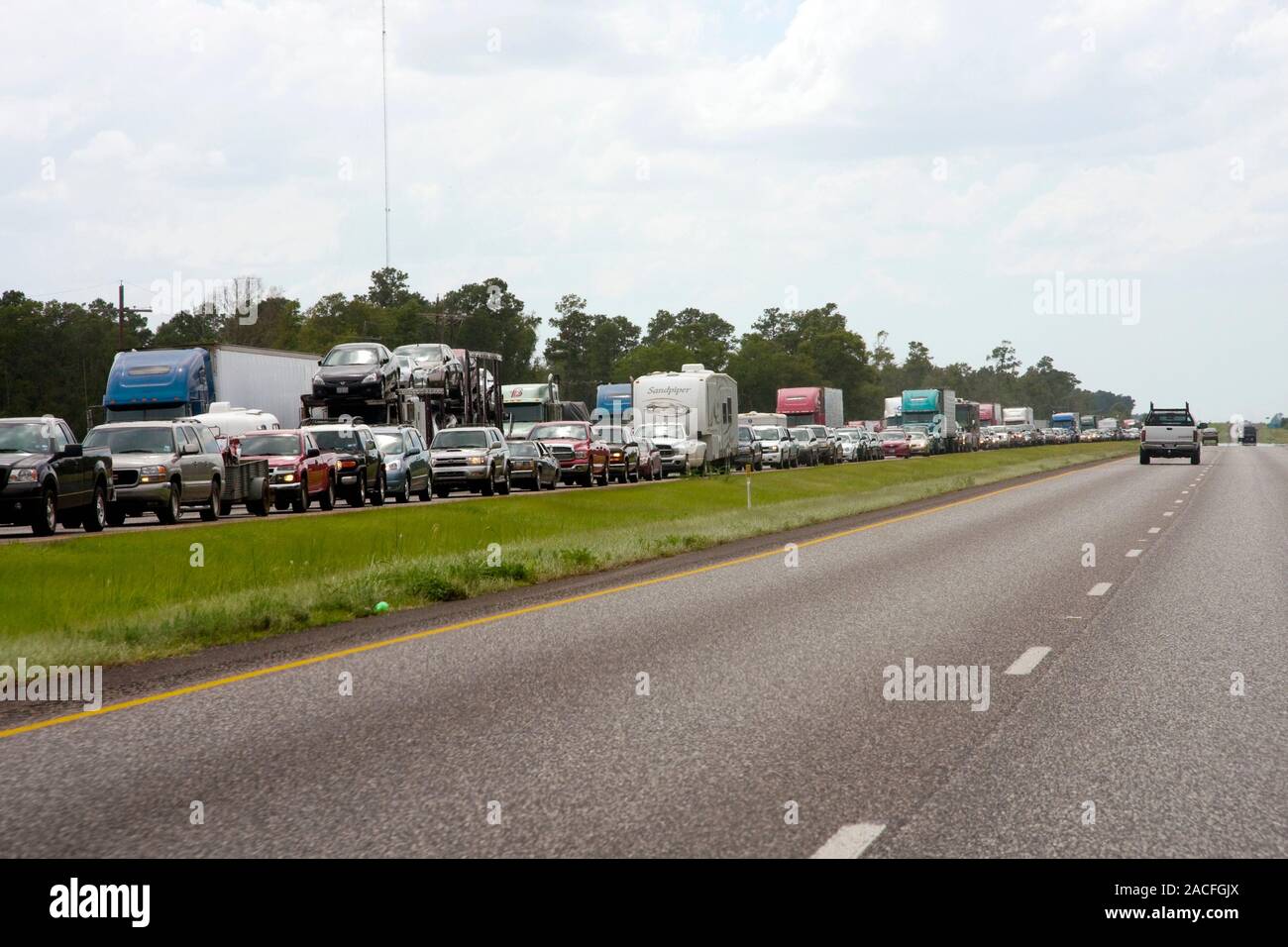 Hurricane Gustav evacuation. Queues of cars eastbound on Interstate10