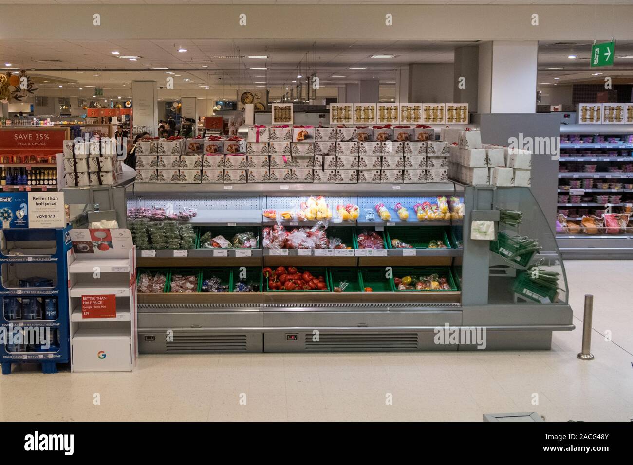 John lewis waitrose canary wharf hires stock photography and images
