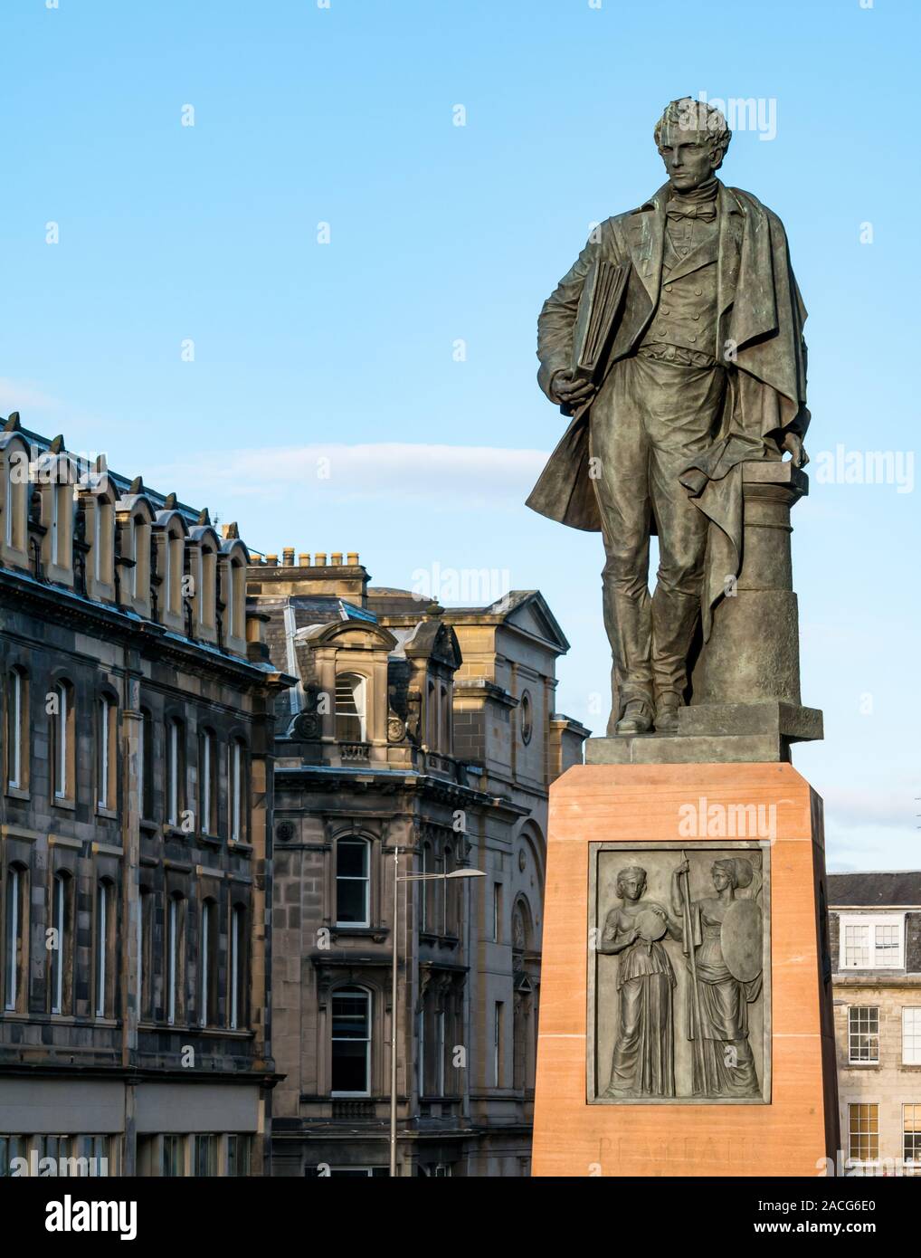 William Henry Playfair statue by Alexander or Sandy Stoddart, Chambers Street, Edinburgh, Scotland, UK Stock Photo