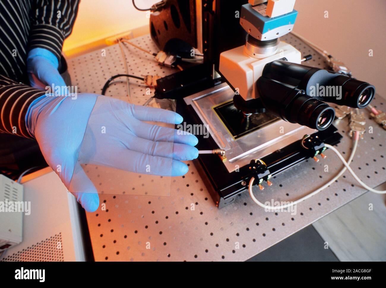 OPERA neutrino experiment results being studied with a microscope ...