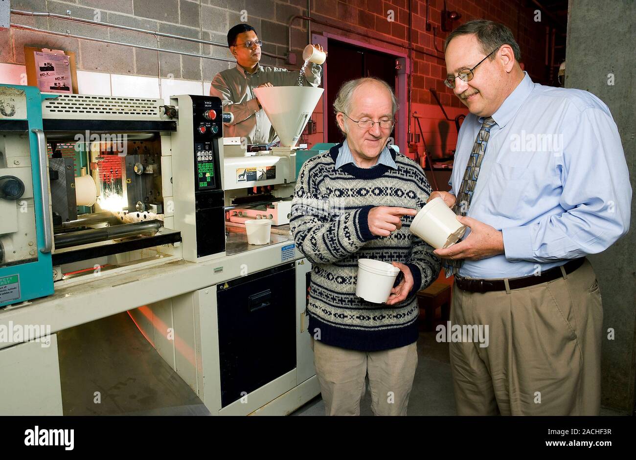 Biodegradable plastic from chicken feathers. Injection moulder making