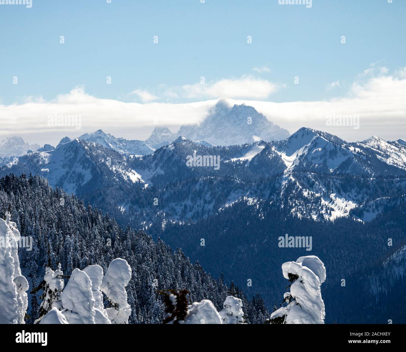 Famous Pacific Nortwhest peak on crisp winter day Stock Photo