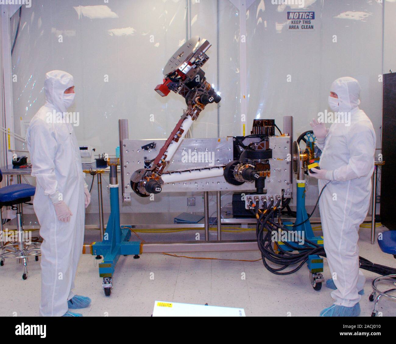Mars Science Laboratory robotic arm being tested by clean room ...