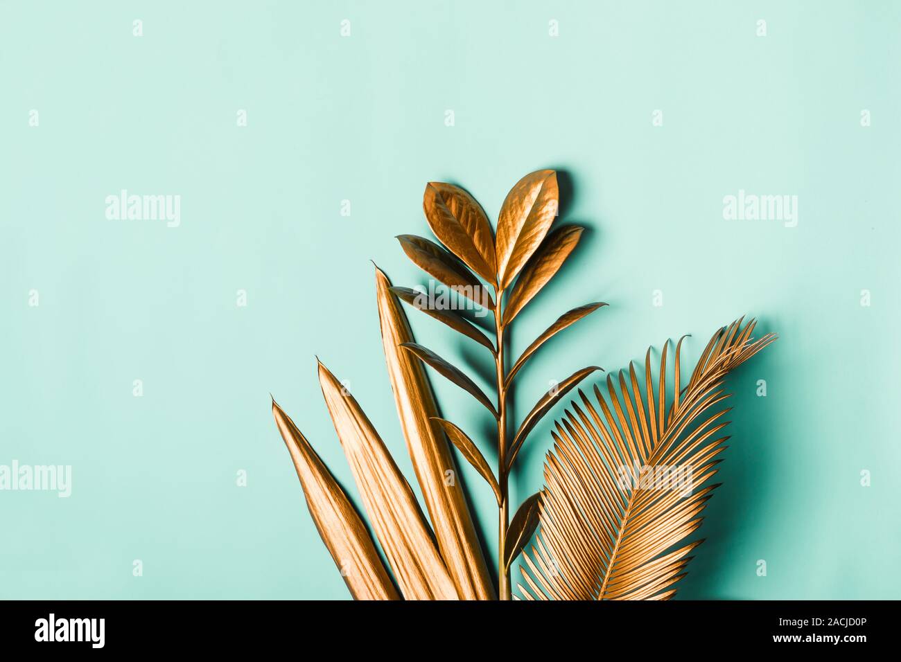 Gold painted plant hi-res stock photography and images - Alamy