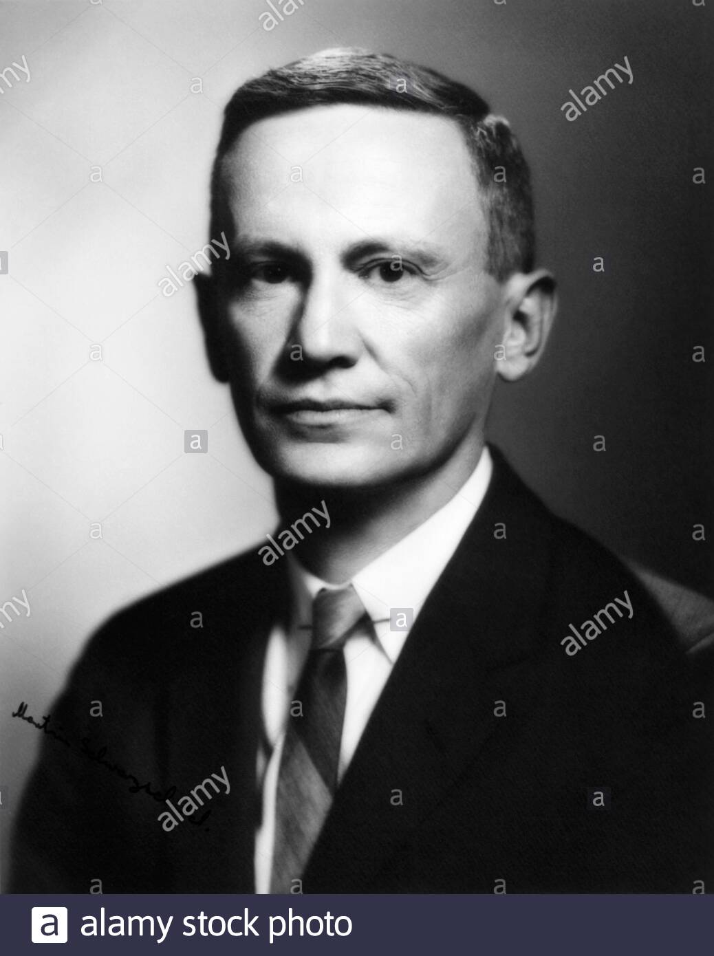 Шварцшильд. Шварцшильд. Шварцшильд. Шварцшильд. Физик шварцшильд.