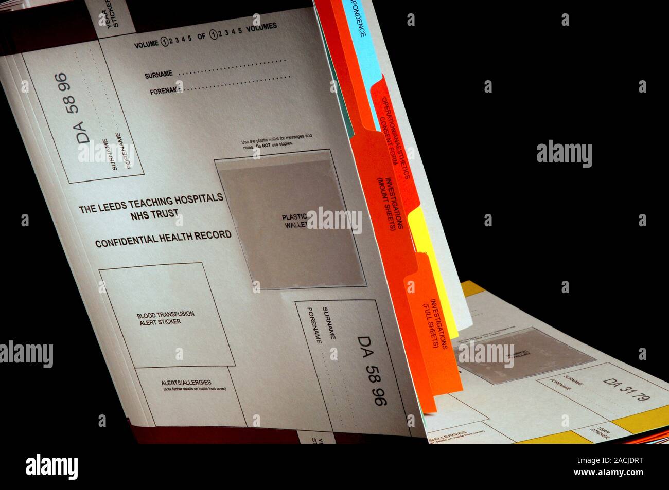 Medical records. Folder for a patient's medical notes Stock Photo Alamy