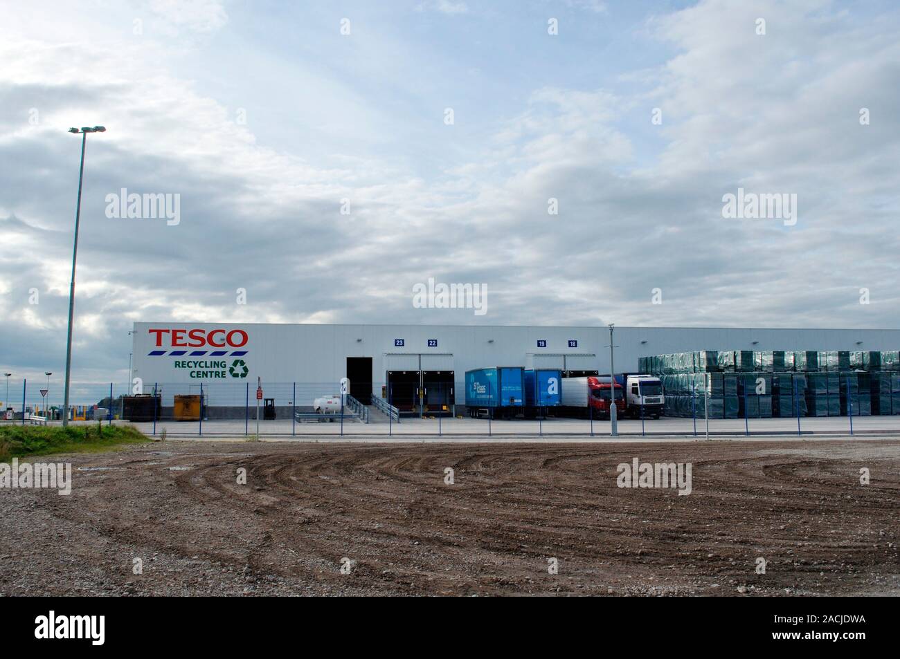 Tesco recycling centre. This recycling centre is for recycling
