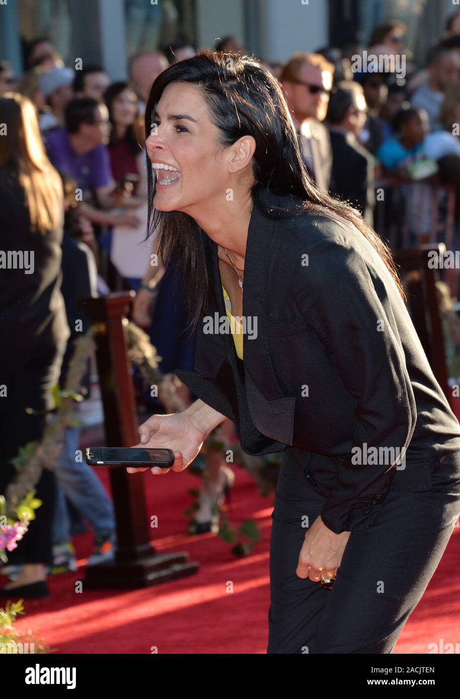 LOS ANGELES, CA. April 4, 2016. Actress Angie Harmon at the world(02)