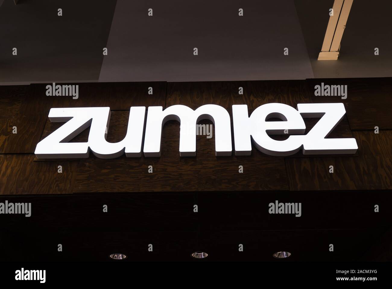 Teen logo hires stock photography and images Alamy