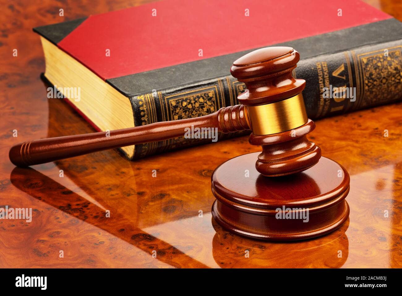 Judge's hammer of a judge in court Stock Photo Alamy