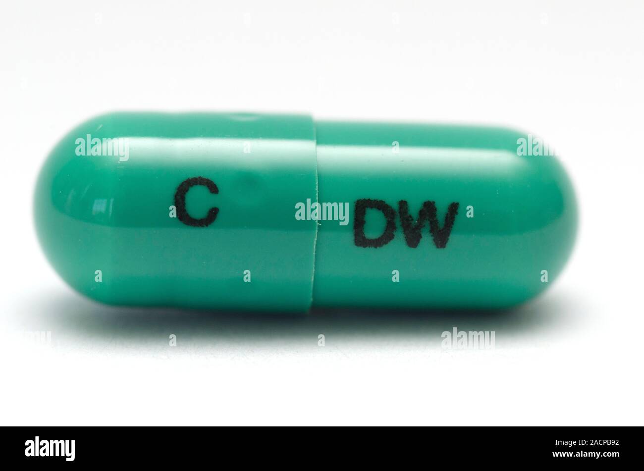 Single 100mg Doxycycline capsule, a broadspectrum tetracycline